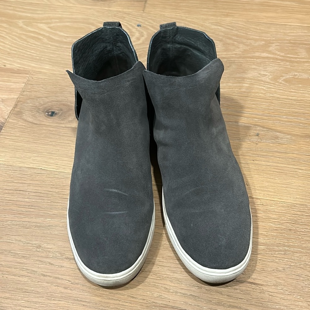 Birdies gray high top shoes